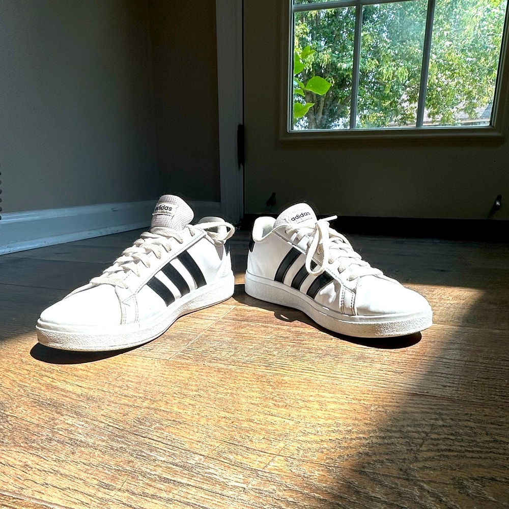 These are the Adidas Low and this black and white shoe is Boys 6Y and Girls 8Y.